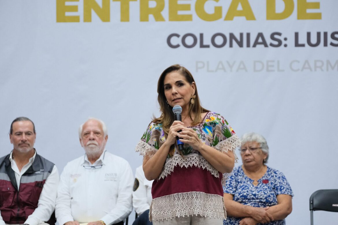 Familias de Solidaridad reciben de Mara Lezama sus títulos de propiedad