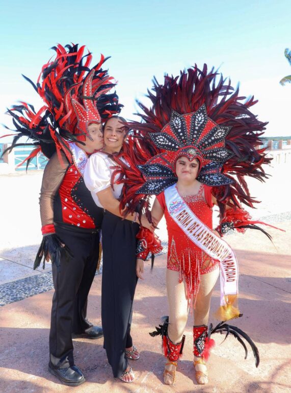 ¡Vive el Carnaval de Cancún 2025!