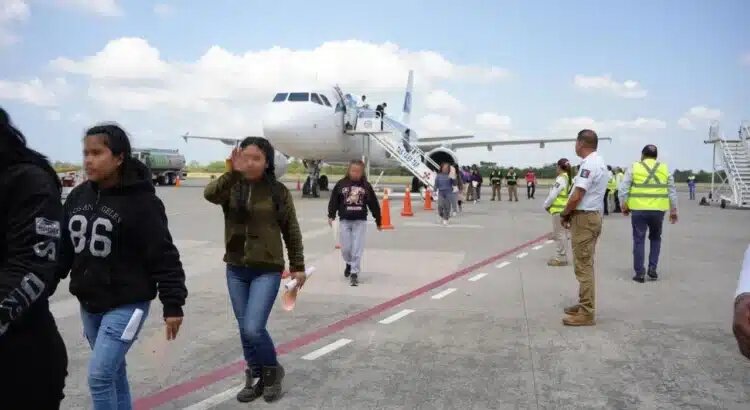 México Recibe a Ciudadanos Deportados de Estados Unidos con Apoyo y Facilidades