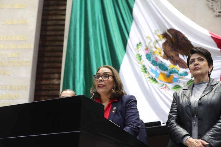 Propuesta de Prohibición del Uso de Dispositivos Electrónicos en Escuelas de Educación Básica